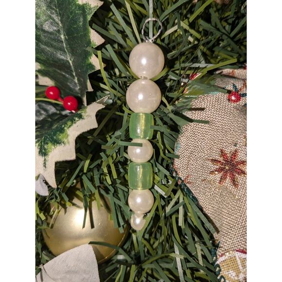 Set of 18 Handmade Christmas Ornaments 3" Pearl w/Mint Color Beads w/ Cute Box - Picture 2 of 6